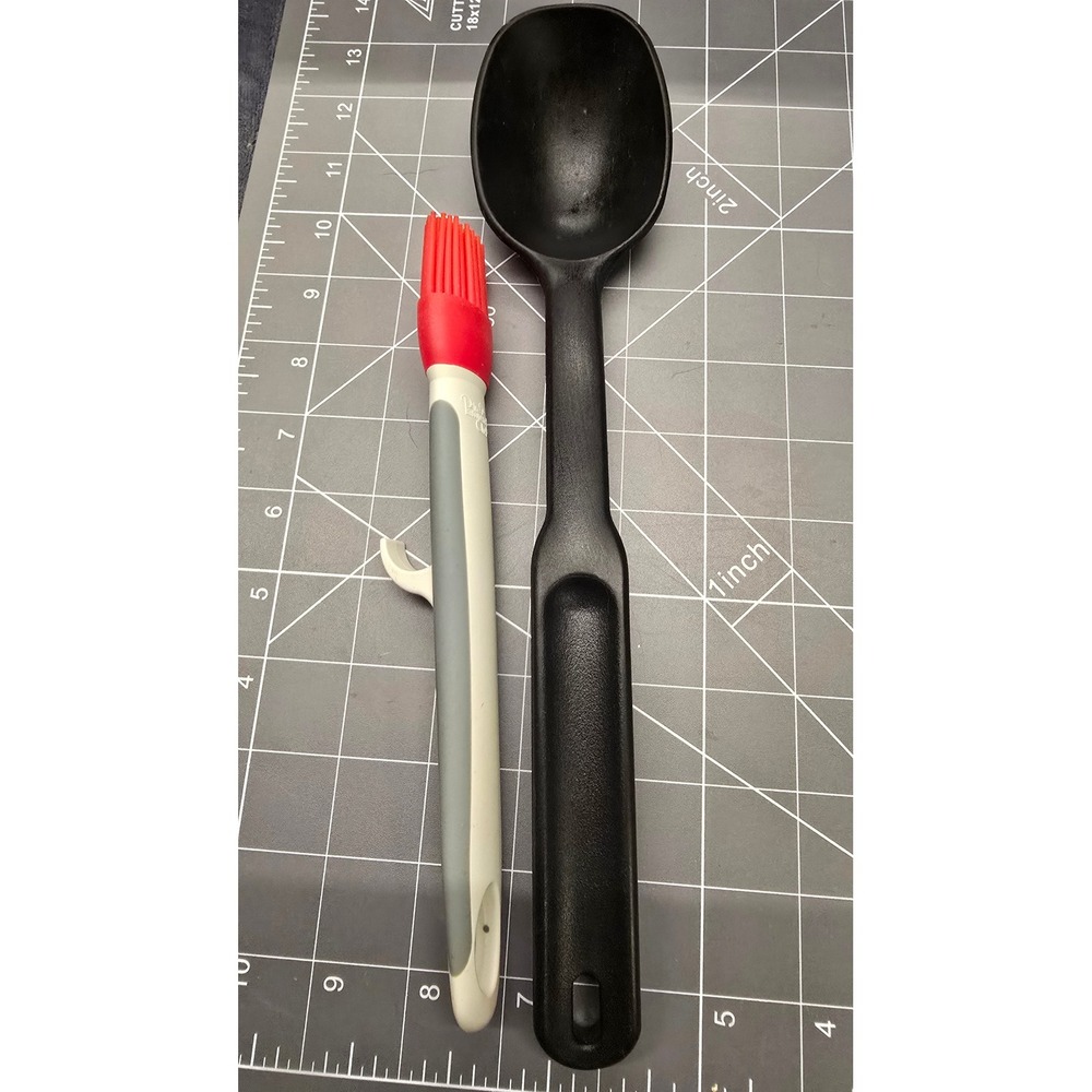 Pampered Chef Silicone Basting Brush and Black Mixing Spoon Kitchen Tool Set